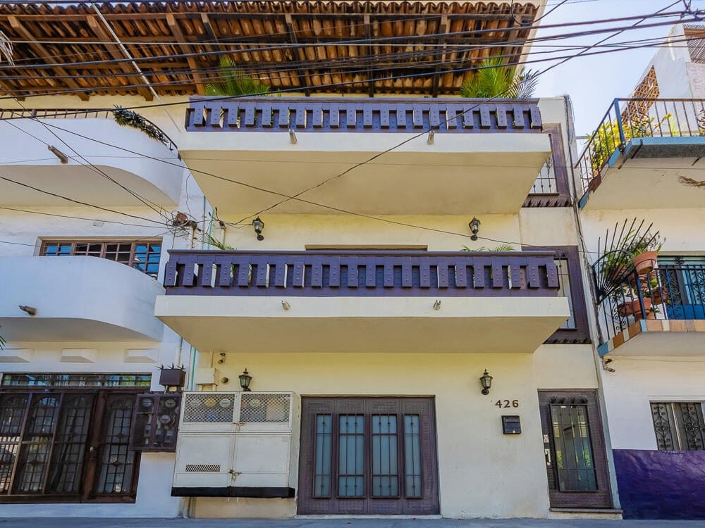 Condo EM, Zona Romántica