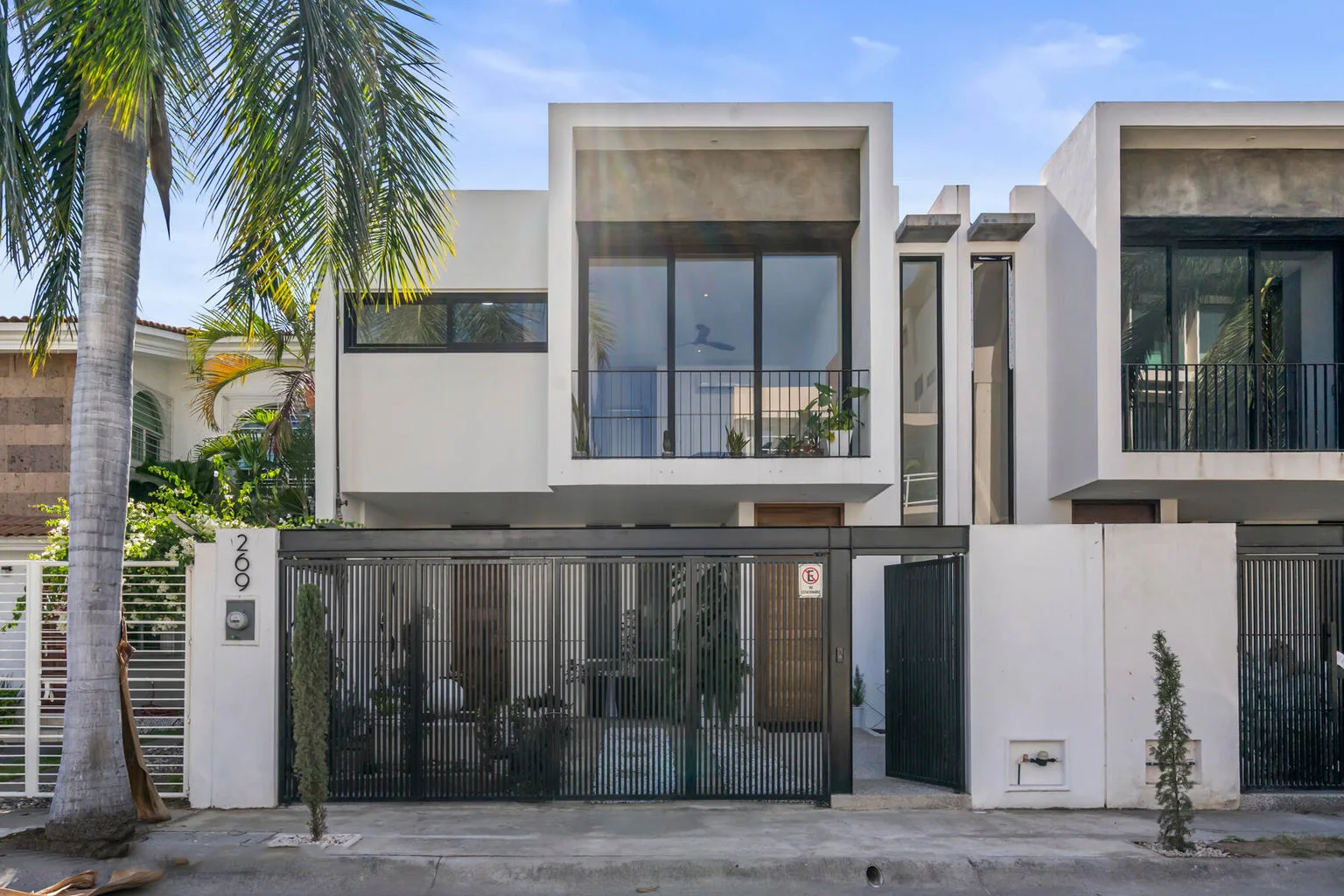 Casa Adame, Fluvial Vallarta