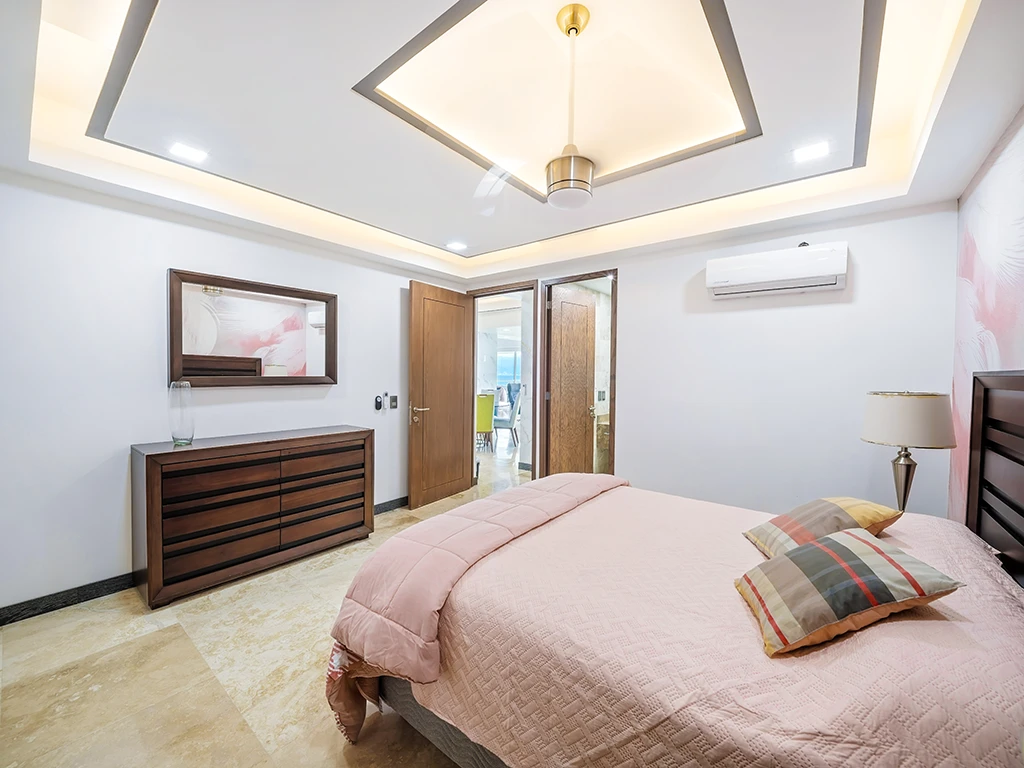 17-MID05999
