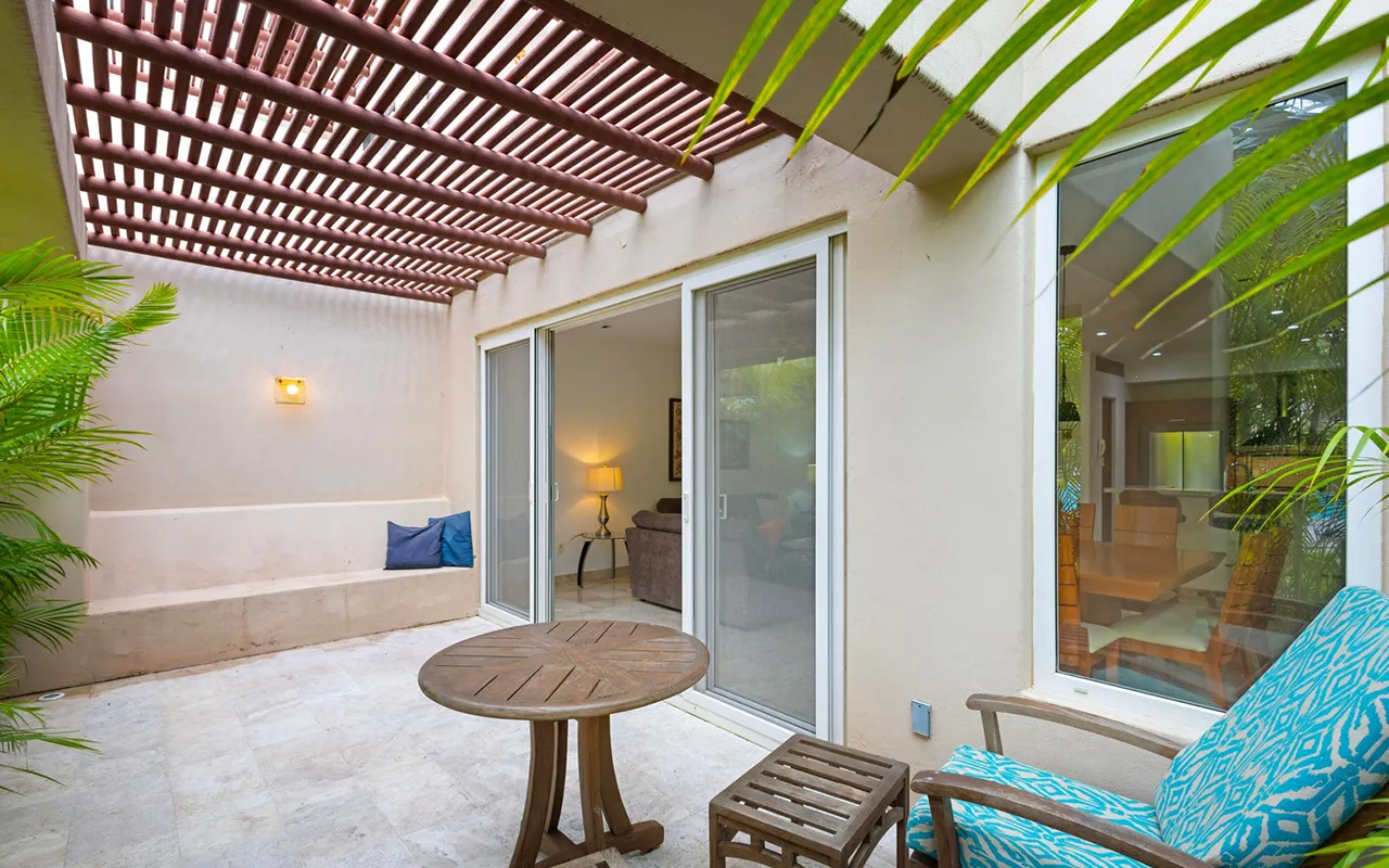 20251021053655072684000000-o