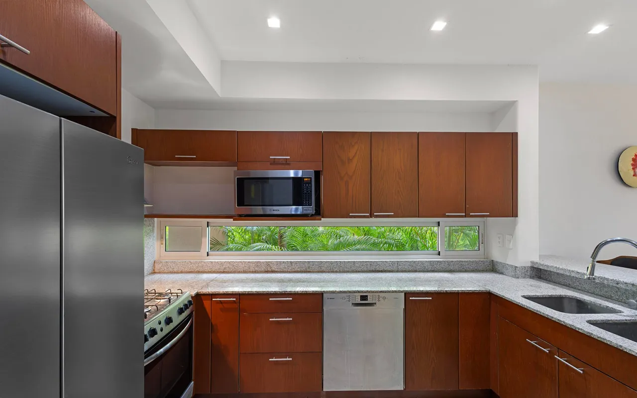 20251021053724555507000000-o