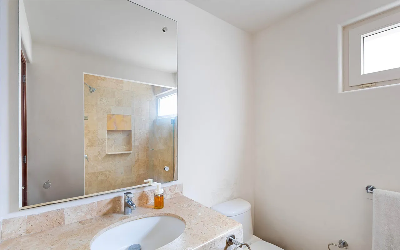 20251021053925294271000000-o